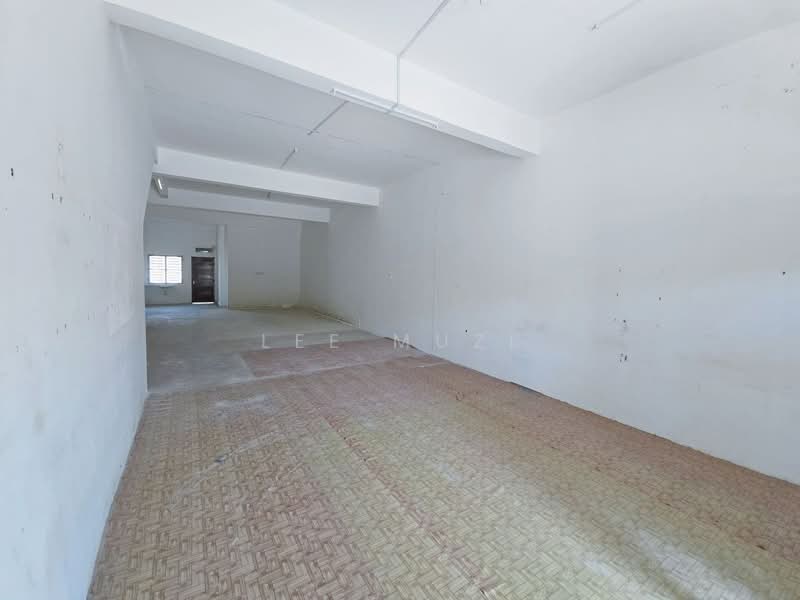 Kedai untuk Disewa di Kuala Kangsar (Perak) - Lee Muzi - Interior - PropertyGuru.com.my