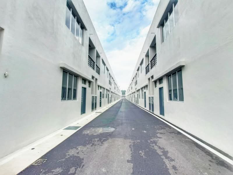 Shop / Office for Rent in Alam Suria (Puncak Alam) - Awie Shariman - Exterior - PropertyGuru.com.my