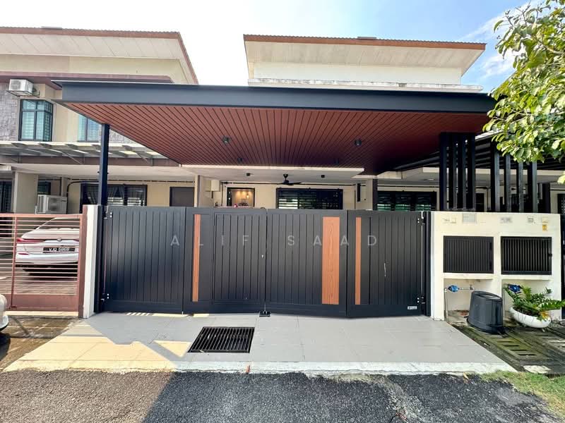 Rumah Teres 2 Tingkat untuk Dijual di Taman Saujana KLIA (Sepang) - Alif Saad - PropertyGuru.com.my