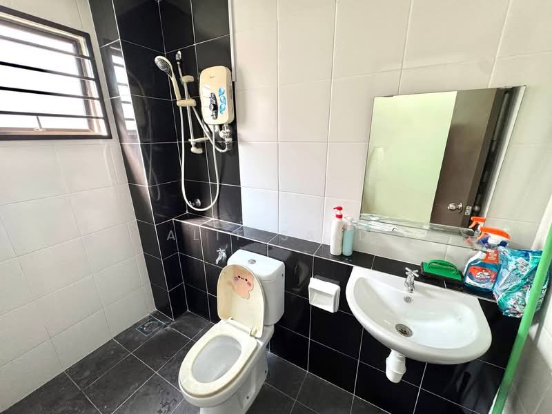 Rumah Teres 2 Tingkat untuk Dijual di Taman Saujana KLIA (Sepang) - Alif Saad - PropertyGuru.com.my