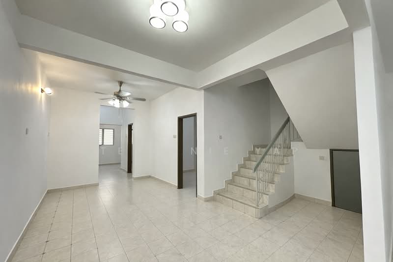 2-storey Terraced House for Sale in Bandar Parklands (Klang) - Stephanie Yap - Living Room - PropertyGuru.com.my