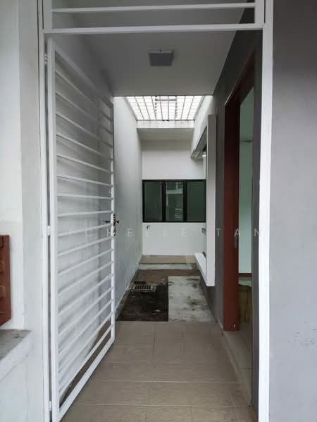 Rumah Teres 2 Tingkat untuk Dijual di Taman Saujana KLIA (Sepang) - Michelle Tan - Exterior - PropertyGuru.com.my