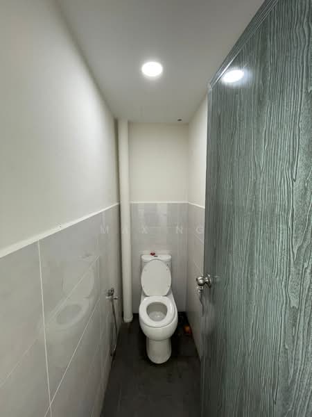 Warehouse for Rent in Batu Kawan (Penang) - Max Ng - Bathroom - PropertyGuru.com.my