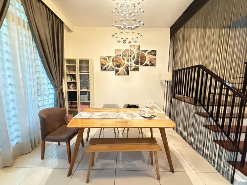2-storey Terraced House for Rent in Senibong (Permas Jaya) - Phoebe Foo - Dining Room - PropertyGuru.com.my