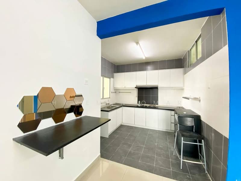 Pangsapuri untuk Dijual di Mutiara Anggerik - Hazeman Omar - Kitchen - PropertyGuru.com.my