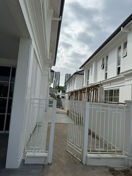 Semi-Detached House for Sale in Eco Majestic (Semenyih) - Jesslyn Lee - Exterior - PropertyGuru.com.my