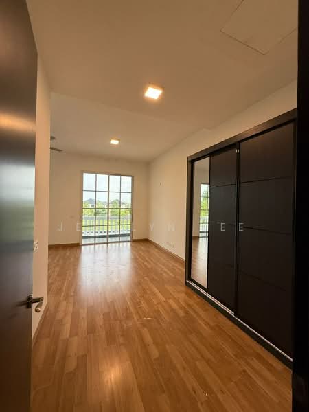 Semi-Detached House for Sale in Eco Majestic (Semenyih) - Jesslyn Lee - Bedroom - PropertyGuru.com.my