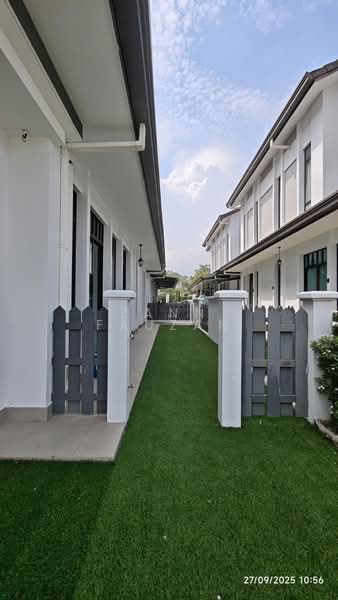 Rumah Kluster untuk Dijual di Eco Majestic (Semenyih) - Zann Fauzan - Exterior - PropertyGuru.com.my