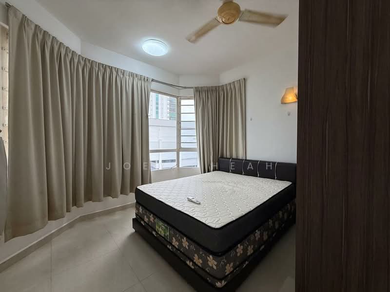 Kondominium untuk Disewa di Gurney Park Condominium - Joey Cheah - Bedroom - PropertyGuru.com.my