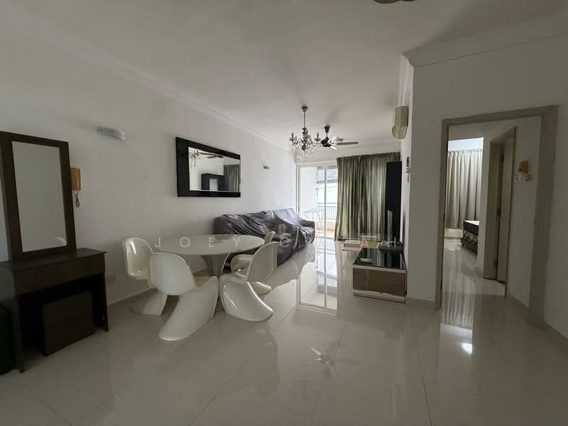 Kondominium untuk Disewa di Gurney Park Condominium - Joey Cheah - Living Room - PropertyGuru.com.my