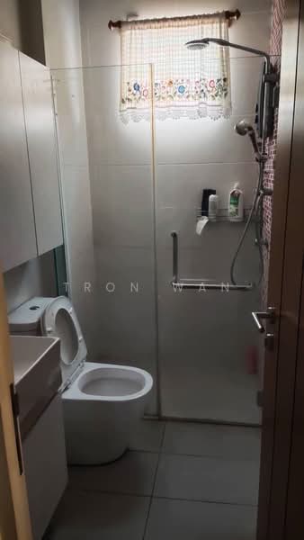 Semi-Detached House for Rent in Seri Kembangan (Selangor) - Tron Wan - Bathroom - PropertyGuru.com.my