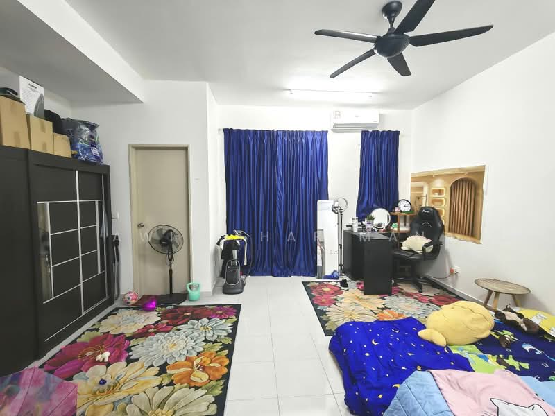 2-storey Terraced House for Sale in Shah Alam (Selangor) - Awie Shariman - Living Room - PropertyGuru.com.my