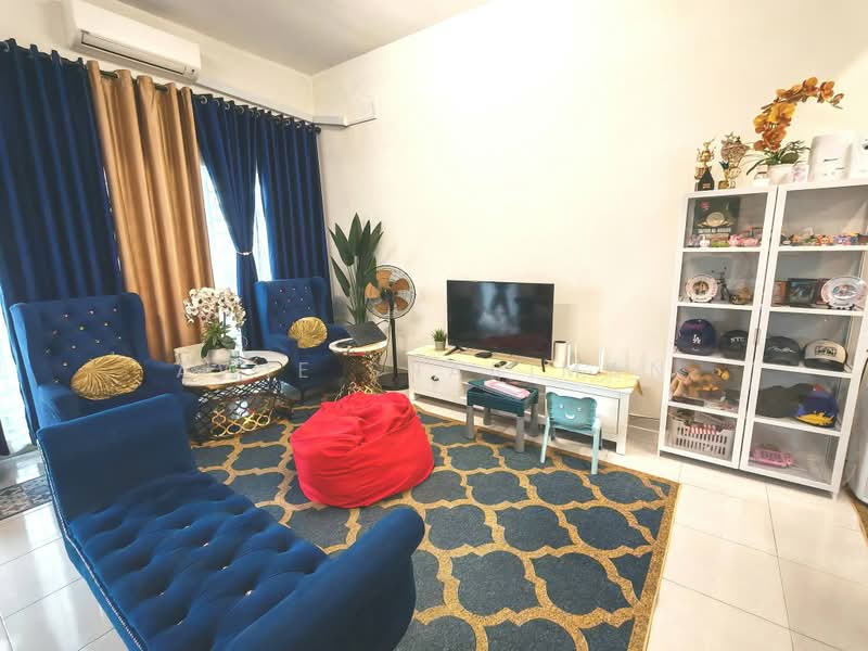 2-storey Terraced House for Sale in Shah Alam (Selangor) - Awie Shariman - Living Room - PropertyGuru.com.my