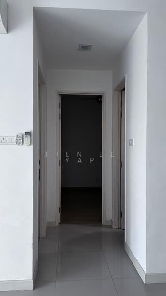 Servis Apartment untuk Disewa di Desa Green - Tien Ee Yap - Corridor - PropertyGuru.com.my