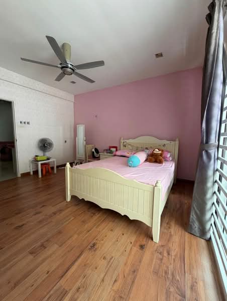 3-storey Terraced House for Sale in Tanjung Bungah (Penang) - Max Ng - Bedroom - PropertyGuru.com.my