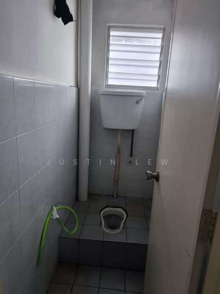 Shop / Office for Rent in Seremban (Negeri Sembilan) - Justin Lew - Bathroom - PropertyGuru.com.my