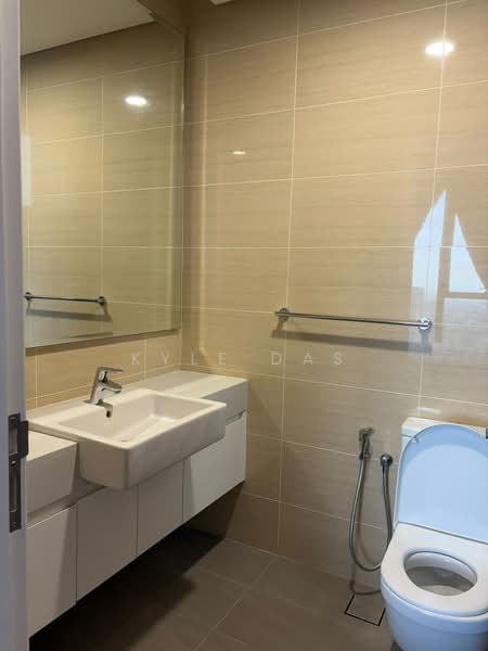 Service Residence for Rent at The Astaka @ 1 Bukit Senyum - Kyle Das - Bathroom - PropertyGuru.com.my