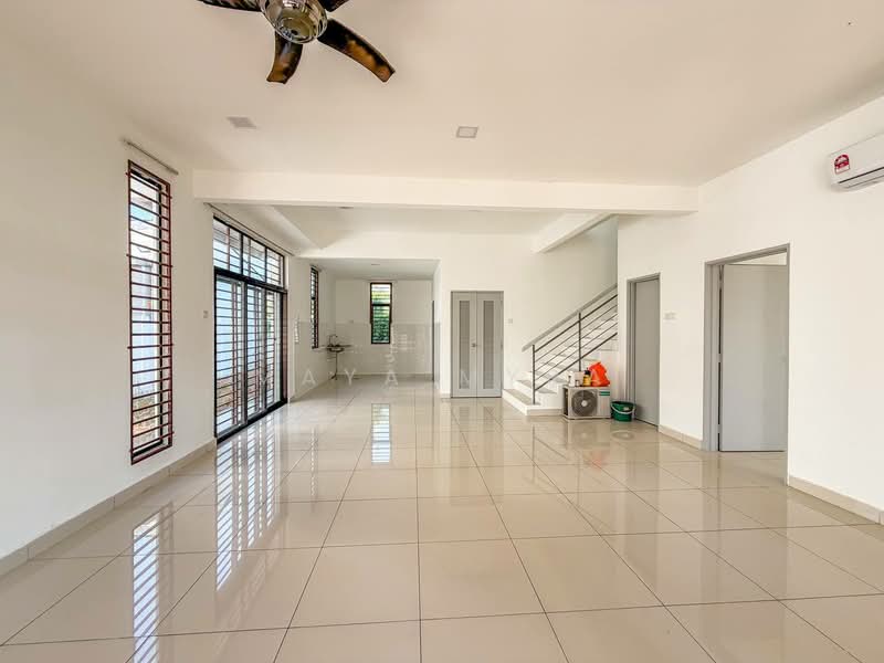 Semi-Detached House for Sale in Bandar Tasik Kesuma (Beranang) - Maya Myra - Living Room - PropertyGuru.com.my