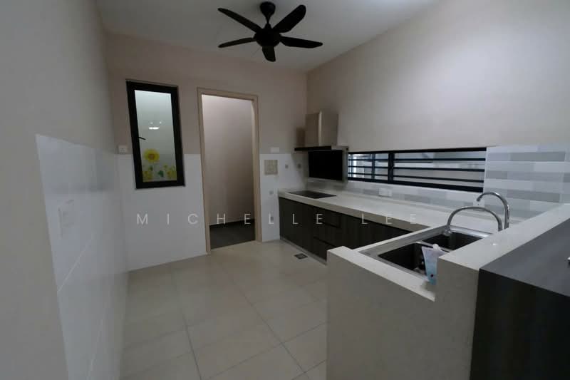 Semi-Detached House for Sale in Telok Panglima Garang (Selangor) - Michelle Lee - Kitchen - PropertyGuru.com.my