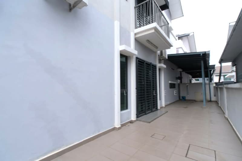 Semi-Detached House for Sale in Telok Panglima Garang (Selangor) - Michelle Lee - Exterior - PropertyGuru.com.my