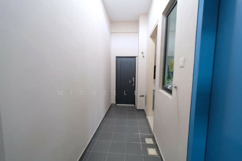 Semi-Detached House for Sale in Telok Panglima Garang (Selangor) - Michelle Lee - Corridor - PropertyGuru.com.my