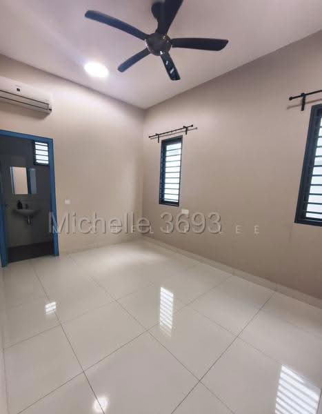 Semi-Detached House for Sale in Telok Panglima Garang (Selangor) - Michelle Lee - Bedroom - PropertyGuru.com.my