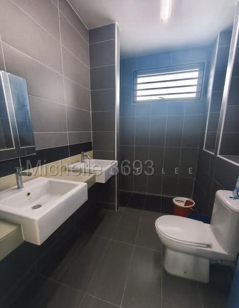 Semi-Detached House for Sale in Telok Panglima Garang (Selangor) - Michelle Lee - Bathroom - PropertyGuru.com.my