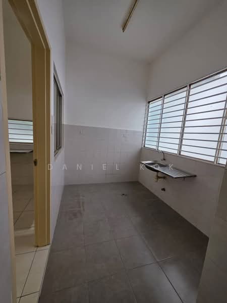 Rumah Teres 2 Tingkat untuk Dijual di Setia Indah 12 (Setia Alam) - Daniel Kok - Kitchen - PropertyGuru.com.my