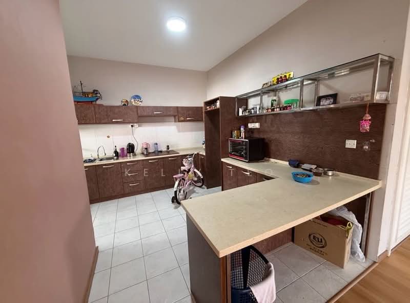 Rumah Berkembar untuk Dijual di Glenmarie Cove (Klang) - Kelly Teo - Kitchen - PropertyGuru.com.my