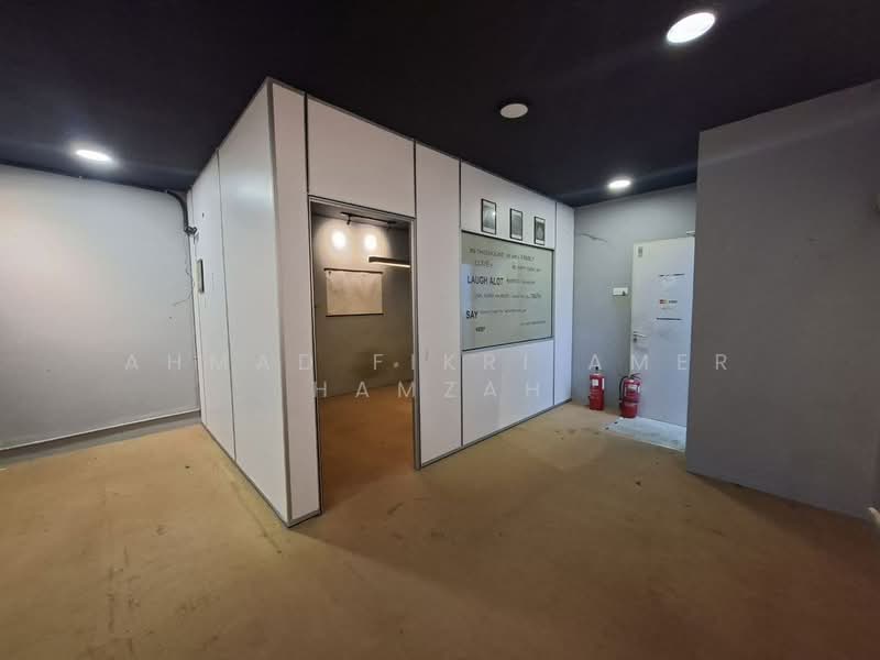 Office for Sale in Cyberjaya (Selangor) - Ahmad Fikri Amer Hamzah - Interior - PropertyGuru.com.my