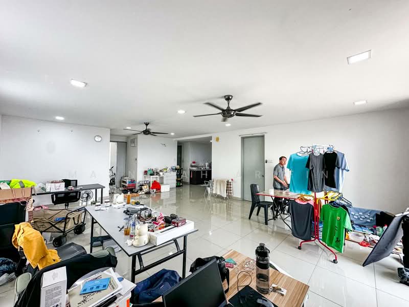 Kondominium untuk Dijual di Suasana Lumayan - Masnizah Arifin - Living Room - PropertyGuru.com.my