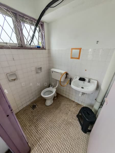 Terraced House for Sale in Alam Damai (Cheras) - Candy Soon - Bathroom - PropertyGuru.com.my