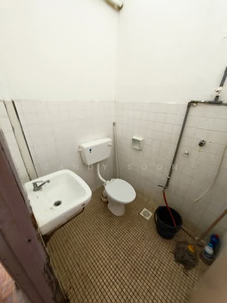 Terraced House for Sale in Alam Damai (Cheras) - Candy Soon - Bathroom - PropertyGuru.com.my
