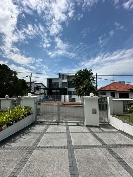 Bungalow for Sale in Taman Desa (Kuala Lumpur) - Zann Fauzan - Exterior - PropertyGuru.com.my