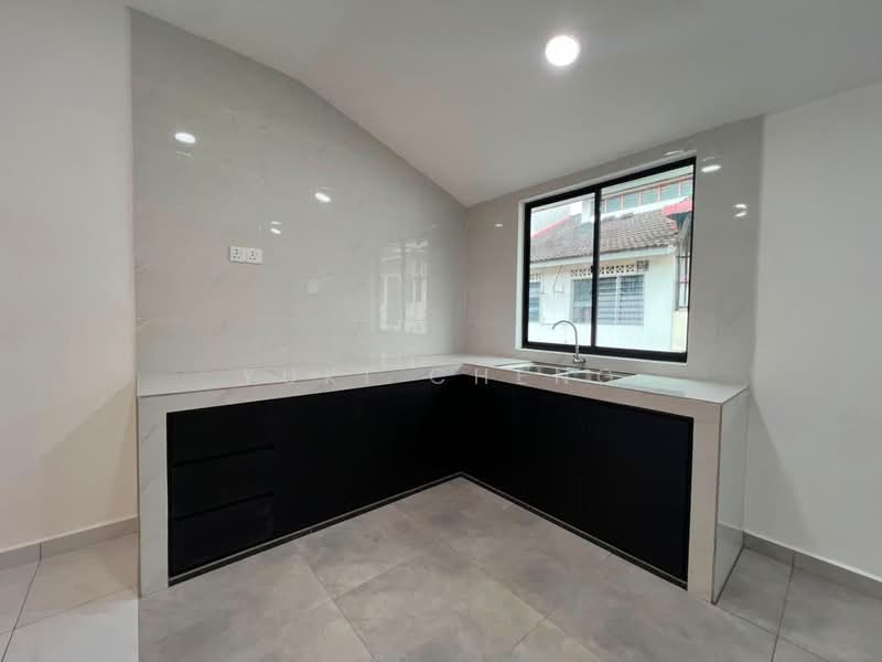 Rumah Teres 1-Tingkat untuk Dijual di Taman Johor Jaya (Johor Bahru) - Yuki Cheng - PropertyGuru.com.my