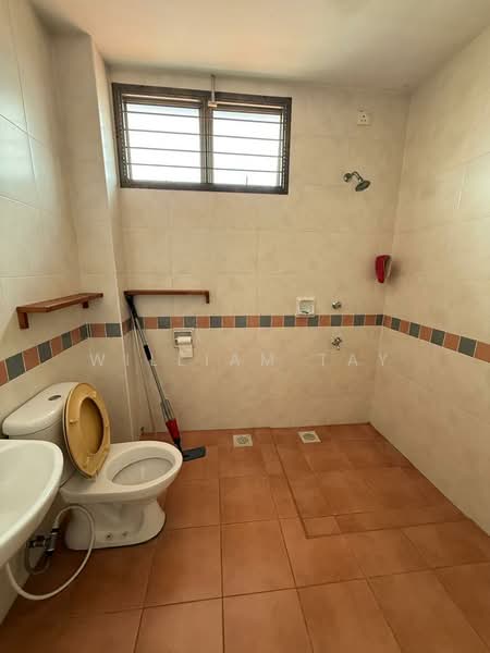 2-storey Terraced House for Sale in Taman Impian Emas (Skudai) - William Tay - Bathroom - PropertyGuru.com.my