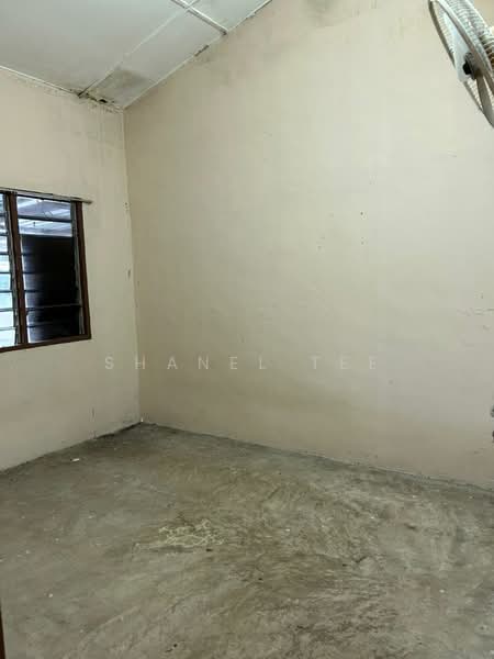 1-storey Terraced House for Sale in Kluang (Johor) - Shanel Tee - Interior - PropertyGuru.com.my