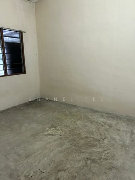 1-storey Terraced House for Sale in Kluang (Johor) - Shanel Tee - Interior - PropertyGuru.com.my