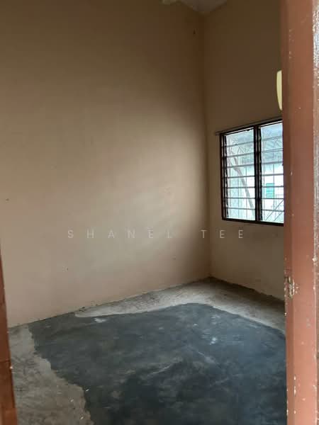 1-storey Terraced House for Sale in Kluang (Johor) - Shanel Tee - Interior - PropertyGuru.com.my
