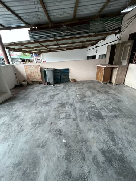 1-storey Terraced House for Sale in Kluang (Johor) - Shanel Tee - Exterior - PropertyGuru.com.my