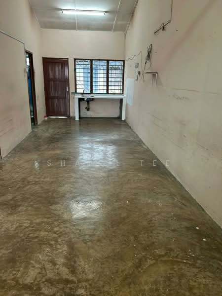 1-storey Terraced House for Sale in Kluang (Johor) - Shanel Tee - Interior - PropertyGuru.com.my