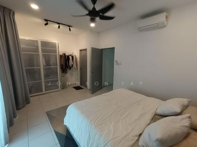 2-storey Terraced House for Sale in Taman Scientex Utama (Senai) - Johnson Yap - Bedroom - PropertyGuru.com.my