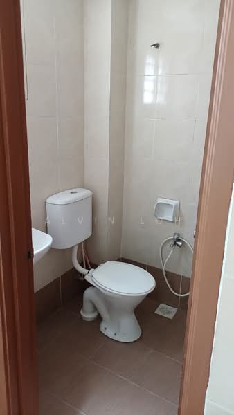 2-storey Terraced House for Sale in TAMAN PUCHONG UTAMA (Puchong) - Alvin Loh - Bathroom - PropertyGuru.com.my