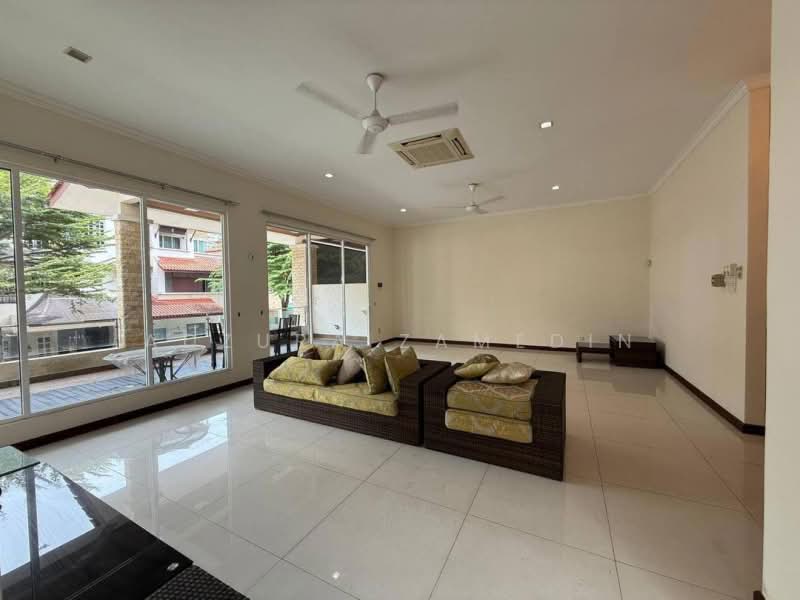 Rumah Berkembar untuk Dijual di Ampang Jaya (Ampang) - Adzura Zamedin - Living Room - PropertyGuru.com.my
