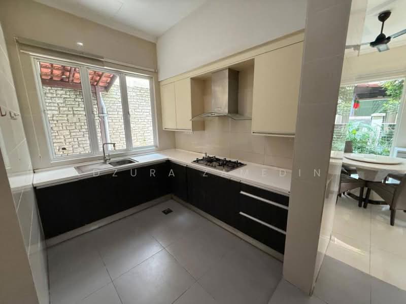 Rumah Berkembar untuk Dijual di Ampang Jaya (Ampang) - Adzura Zamedin - Kitchen - PropertyGuru.com.my