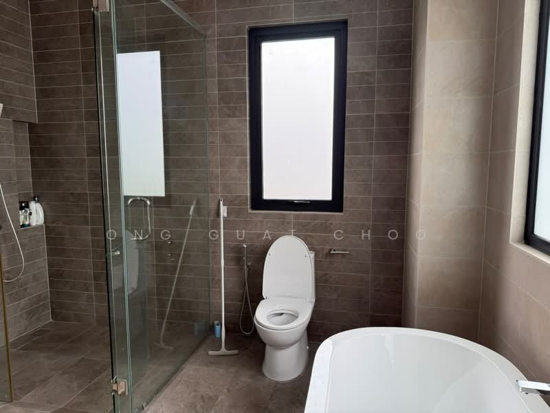 Rumah Banglo untuk Dijual di Telok Panglima Garang (Selangor) - Ong Guat Choo - Bathroom - PropertyGuru.com.my