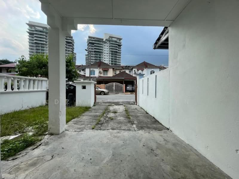 Rumah Teres 2-Tingkat untuk Dijual di Usj 1 (Subang Jaya) - Adzura Zamedin - Exterior - PropertyGuru.com.my