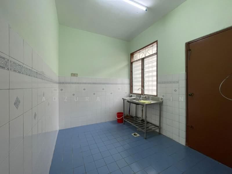 Rumah Teres 2-Tingkat untuk Dijual di Usj 1 (Subang Jaya) - Adzura Zamedin - Kitchen - PropertyGuru.com.my