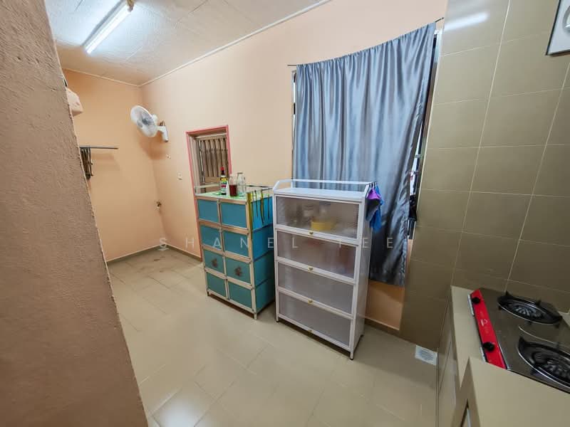 2-storey Terraced House for Sale in Segamat (Johor) - Shanel Tee - Kitchen - PropertyGuru.com.my