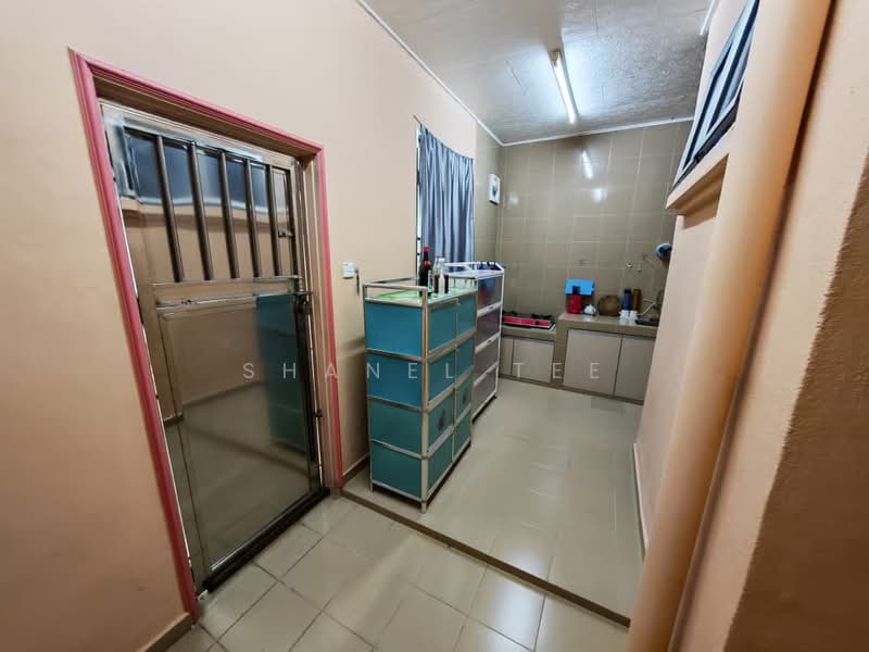 2-storey Terraced House for Sale in Segamat (Johor) - Shanel Tee - Kitchen - PropertyGuru.com.my